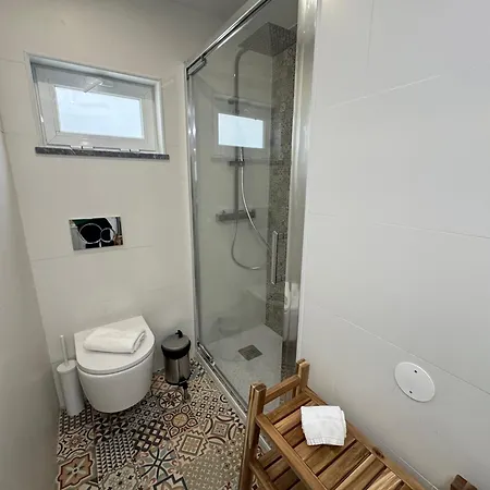 Apartment Lovely In - *