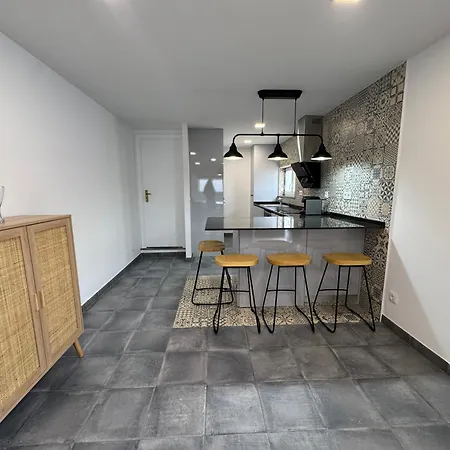 Nest- Walk To The Apartman Estoril